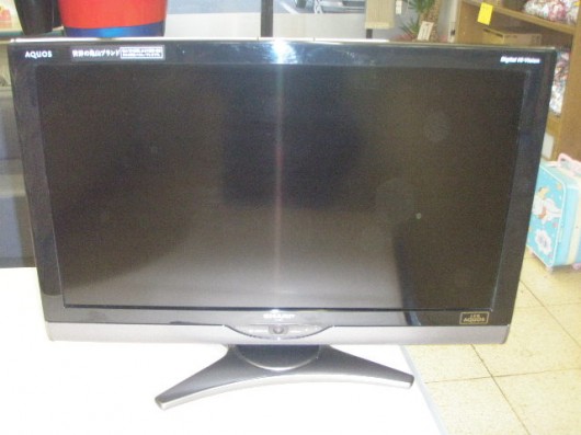 SHARPのLED AQUOS 32型の買取です。