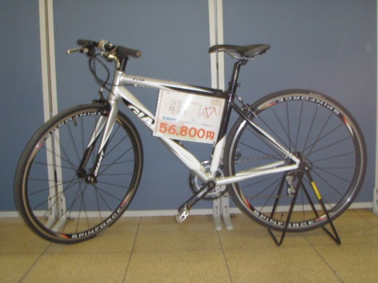 GIANT”FCR 2″入荷しました。
