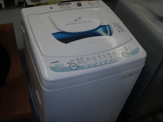 TOSHIBAの１０年製の洗濯機を買取しました。