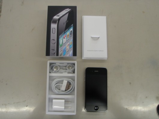 iPhone4 が入荷しました。