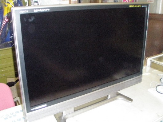 シャープの液晶テレビとブルーレイレコーダーが入荷しました。