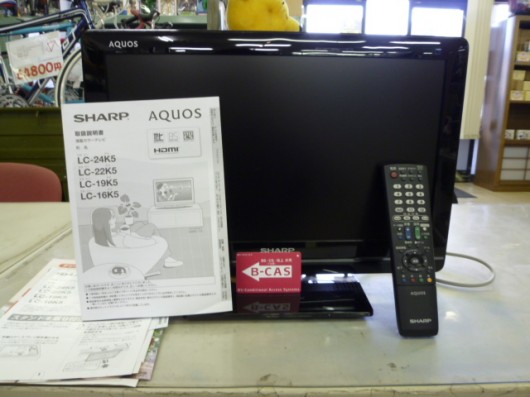 SHARPの液晶テレビ19インチAQOUSとPioneerのDVDプレーヤーが入荷しました。