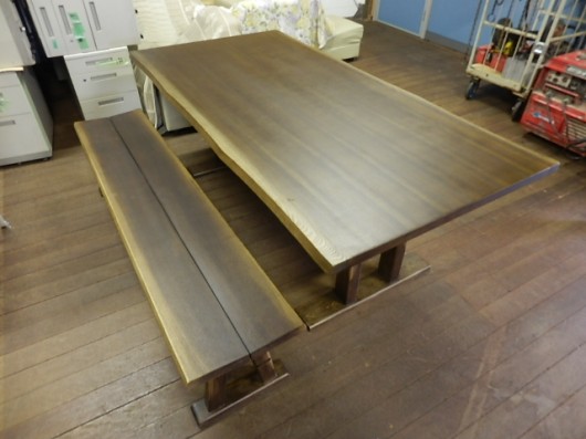 大塚家具　ダイニングテーブル＋ベンチ　入荷しました！