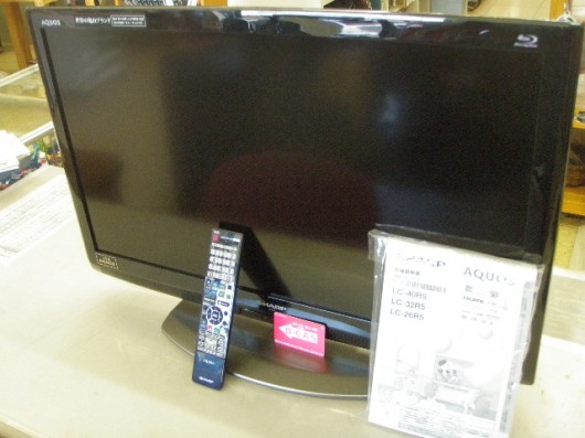 シャープのブルーレイ内蔵LED液晶テレビAQUOS　32インチが入荷しました。