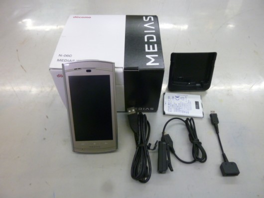ドコモでNECのスマートフォンN-06Cが入荷しました。