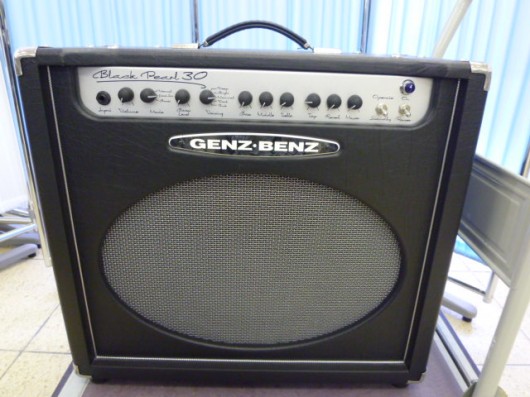 Genz Benz ギターコンボアンプ買取りました