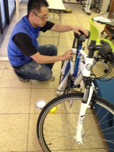 自転車のワックス掛け
