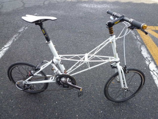 アレックスモールトンの小径車TSR20Sが入荷しました。