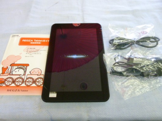 東芝のREGZA　Tablet(PA30024CNAS)が入荷しました。