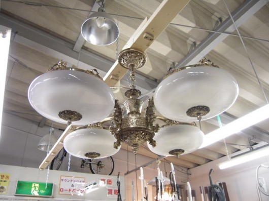 豪華　照明器具　入荷しました！