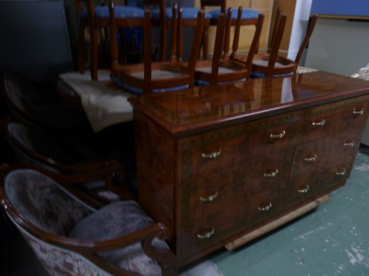 イタリア製の家具が大量??入荷しました。