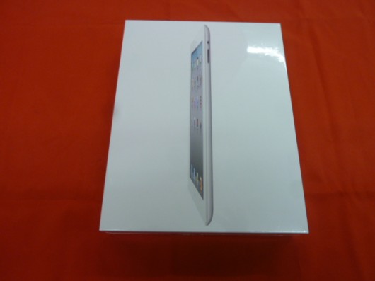 AppleのiPad2で16GBのホワイトでWiFiモデルが入荷しました。