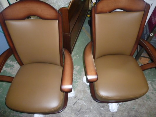 大塚家具　イス