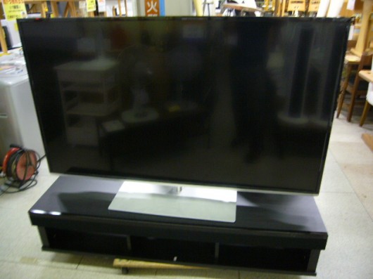 ど、ド迫力の映像美！！東芝の65インチ液晶テレビとオーディオラック入荷しました。