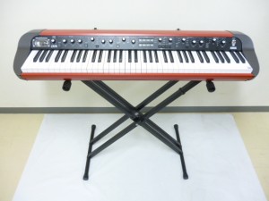 KORG　電子ピアノ　SV-1　73鍵盤レッド　入荷☆
