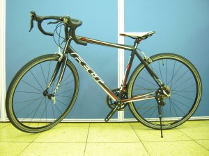 FELT ロードバイク Z85 2011年モデル 入荷しました★