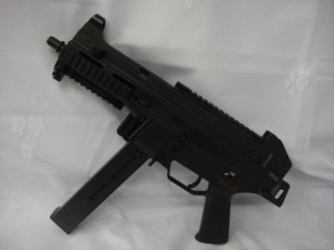 H&K　UMP(電動ガン)が入荷しましたよ