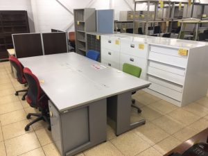 程度の良いオフィス家具が続々と入荷中！