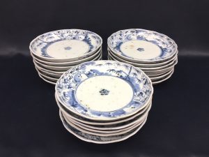 旧家蔵出し♪　大明年製　皿　20枚　華唐草　入荷しました。。　なんか凄そう！？