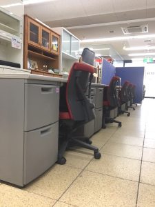 【オフィス　岡山】ITOKI　CZシリーズ　片袖デスク＋脇デスク大量入荷♪