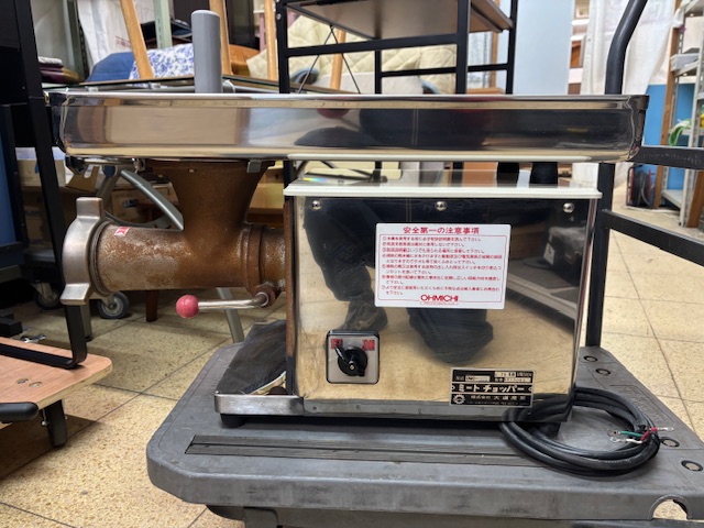 業務用厨房機器　ミートチョッパー　OMG-22B　入荷しました！