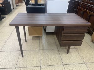 リユースマン倉敷で販売中！木製デスク入荷しました～🌸